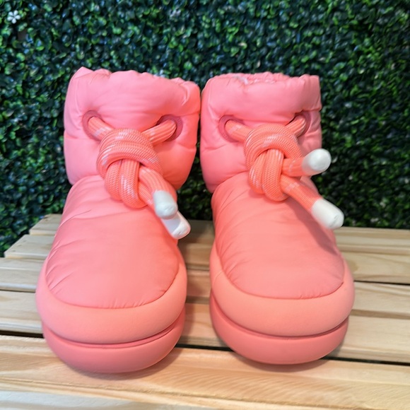 UGG Puffy Short Booties - Picture 3 of 6